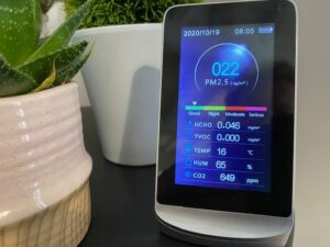 Moniteur multi-paramètres PM 2,5, CO2, COV, HCO, température et humidité - Isofilter